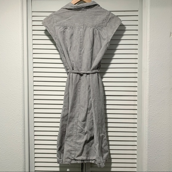 The Frock Shop button down dress with pockets! - Picture 6 of 6